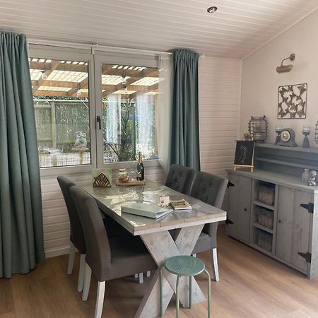 Chalet Sint-Hubertus Zutendaal Exteriör bild